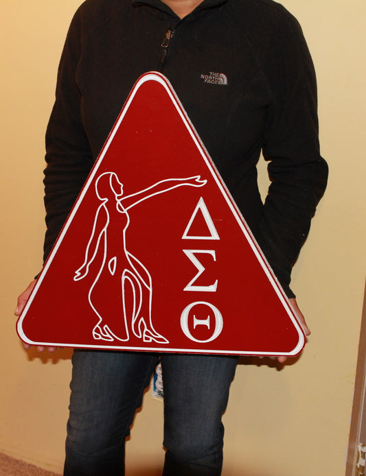 Delta Sigma Theta - Delta Fortitude 20" Tall